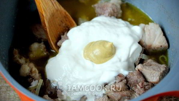 свинина в сметанно-горчичном соусе