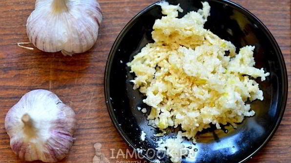 цыпленок в ореховом соусе в рукаве