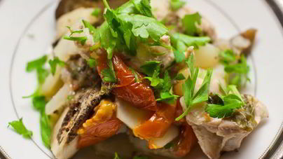 Тушеная курица с овощами