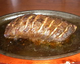 Утиная грудка, фаршированная апельсиновыми ломтиками