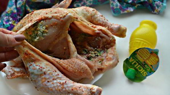 запеченная курочка с ароматом лимона
