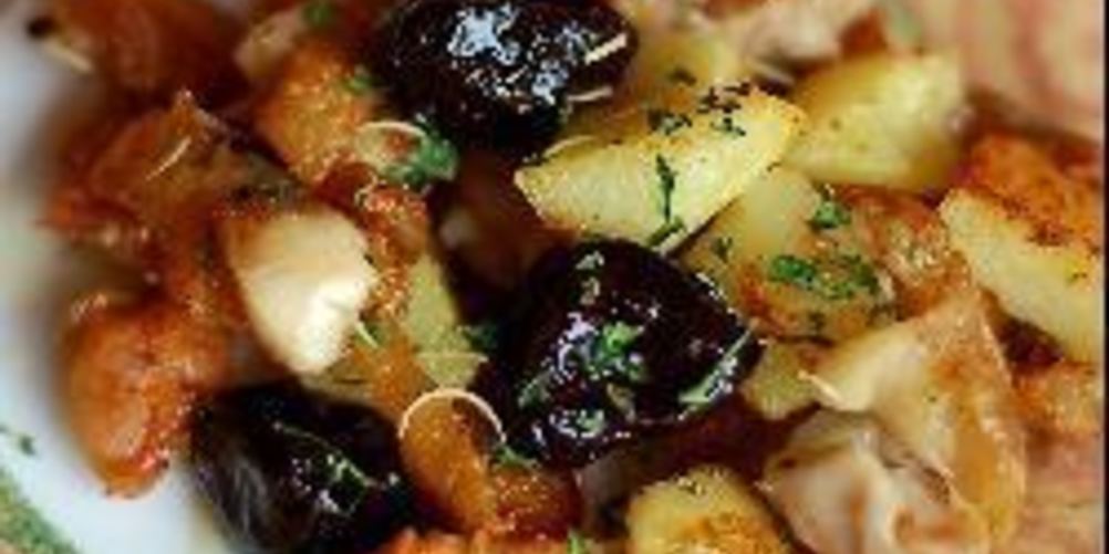 Рецепт жаренная курица с картошкой и черносливом