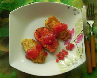 Ньокки из манки с соусом из смородины