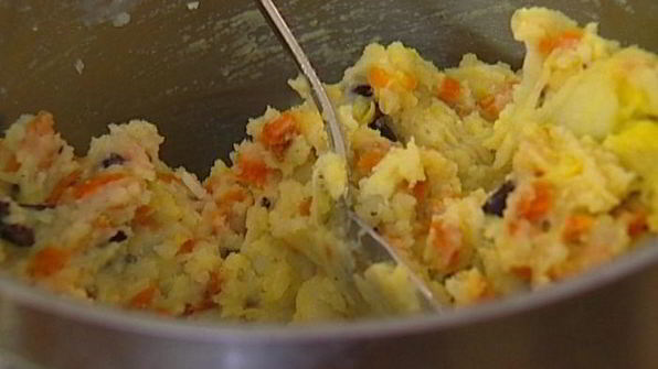 ньокки с морковью и оливками