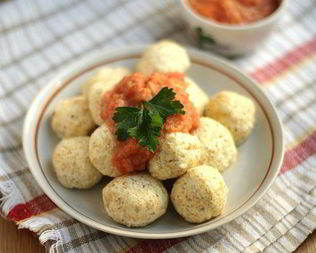 Ньокки с соусом из запеченного перца