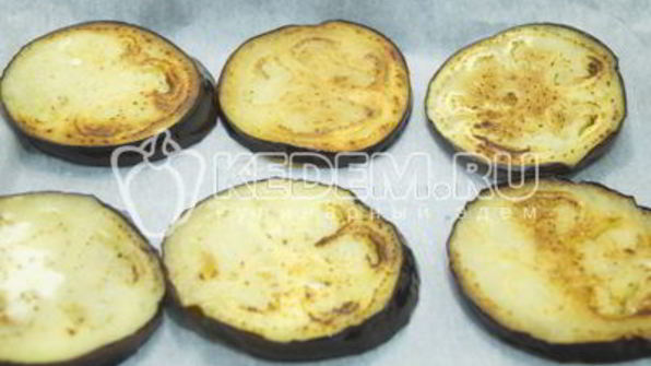 баклажаны с помидорами и сыром меладжо