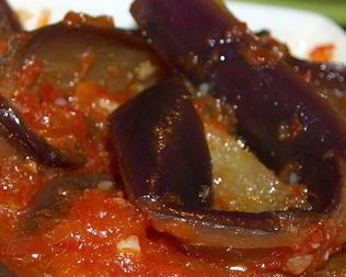 Баклажаны в остром соусе