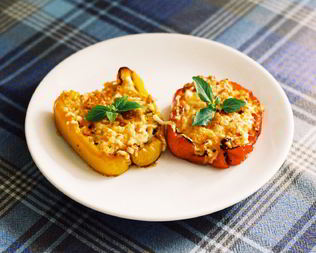 Болгарский перец, запеченный с брынзой и грибами