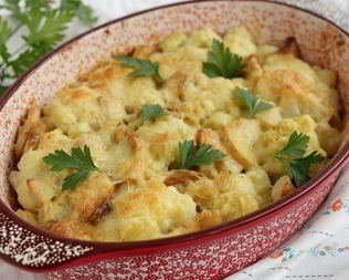Гратен с цветной капустой и белыми грибами