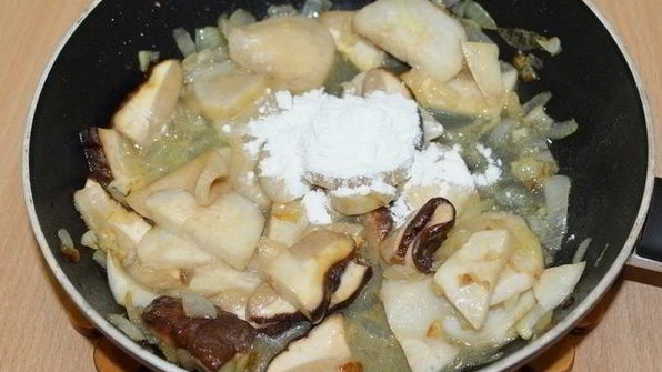 гратен с цветной капустой и белыми грибами