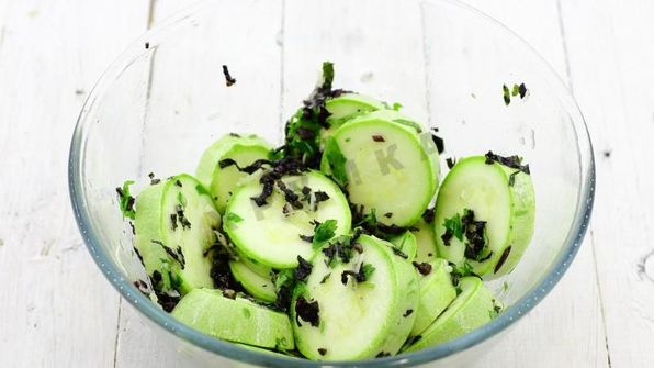 кабачки на пару в мультиварке быстро и вкусно