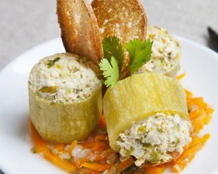 Кабачки с куриным фаршем в духовке