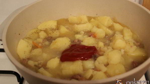 картофель с говяжьей тушенкой