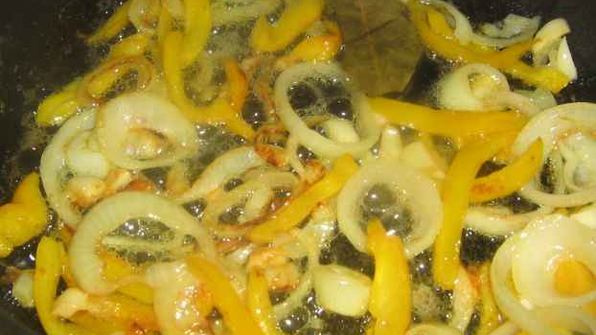 картофель тушеный с перцем