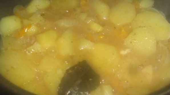 картофель тушеный с перцем