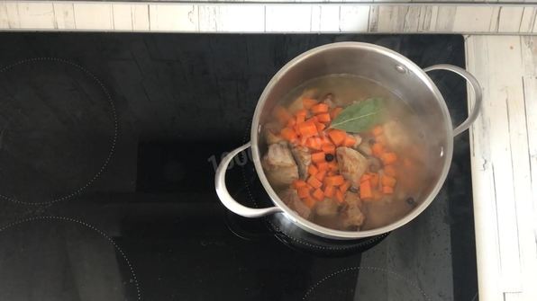 картошка с мясом тушеная в кастрюле