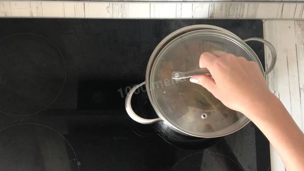 картошка с мясом тушеная в кастрюле