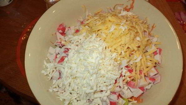 перец, фаршированный крабовыми палочками