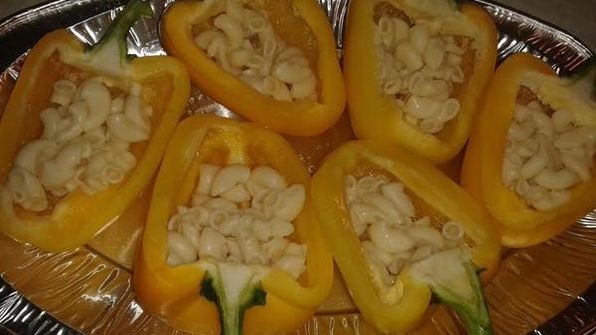 перец фаршированный макаронами