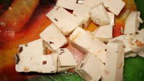 перец, фаршированный сыром и яйцами