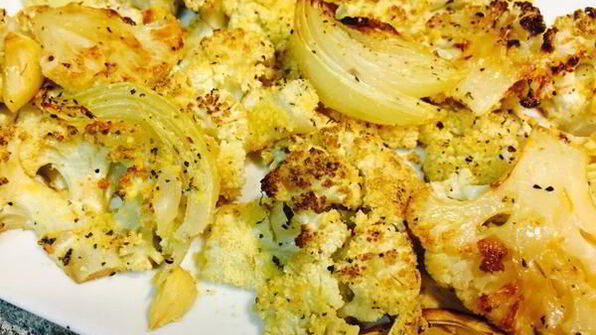 цветная капуста, запеченная с луком