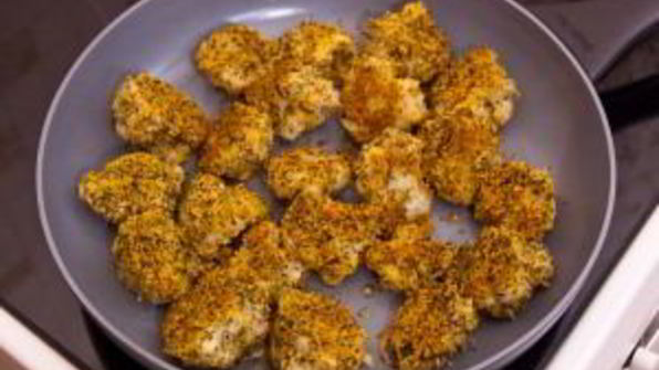 цветная капуста, жаренная в панировочных сухарях