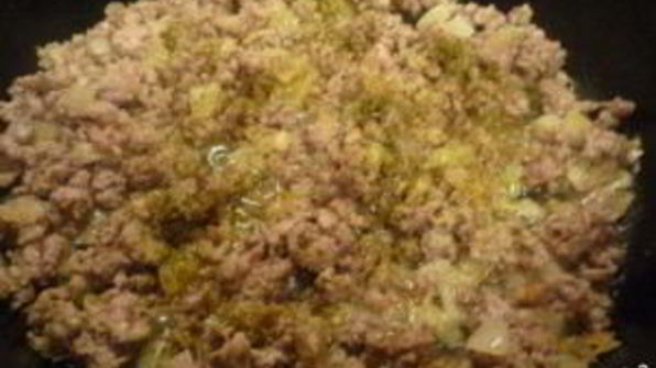 тушеная капуста со свининой и картошкой