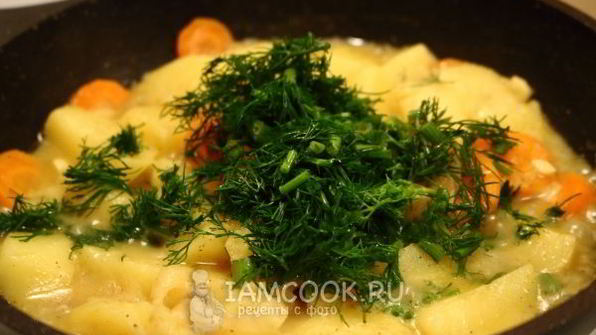 тушеная картошка с морковью и луком