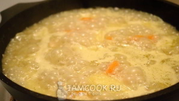 тушеная картошка с морковью и луком