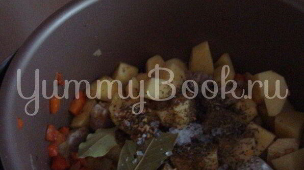 тушенная картошка в мультиварке