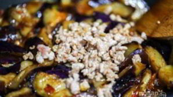 тушеные баклажаны с мясом