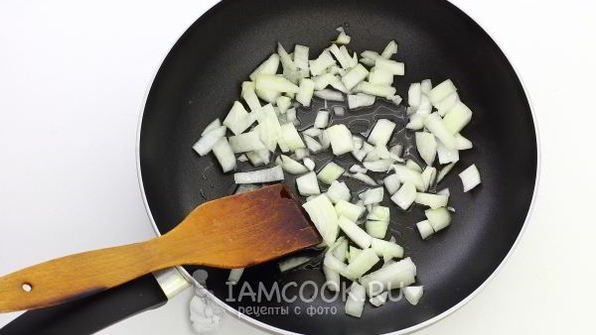 тушеные кабачки с морковью и луком