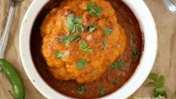 запеченная в соусе цветная капуста