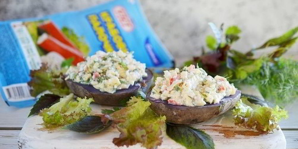 Рецепт запеченный картофель с крабовым салатом