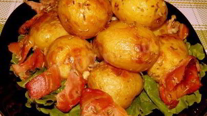 Запеченный картофель с розмарином