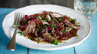 Говяжья печень с луком в мультиварке