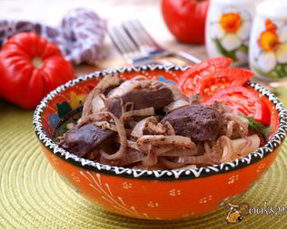 Куриная печень с грецкими орехами