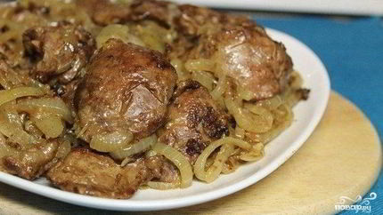 Куриная печень с луком