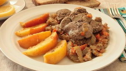 Куриная печень с яблоками и баклажанами