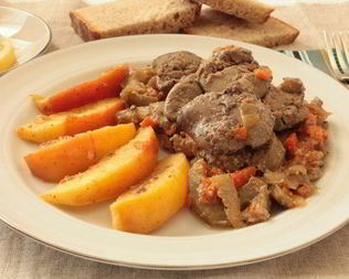 Куриная печень с яблоками и баклажанами