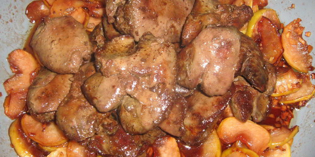 Рецепт куриная печень с яблоками и имбирем