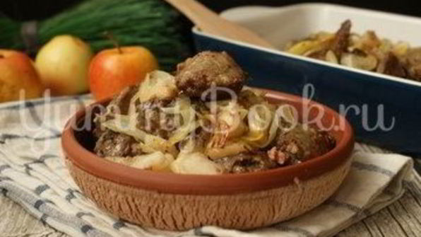 куриная печень с яблоками