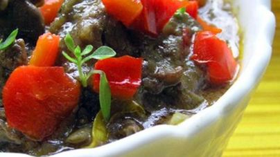 Куриная печень в яблочном соусе