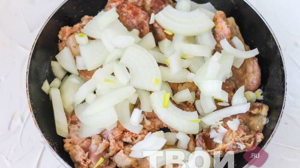 куриная печень, жареная с луком