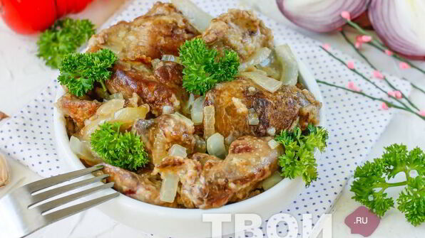 куриная печень, жареная с луком
