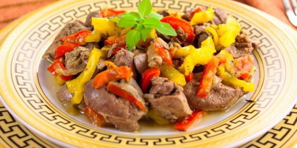 Рецепт куриная печень, жаренная с луком и болгарским перцем