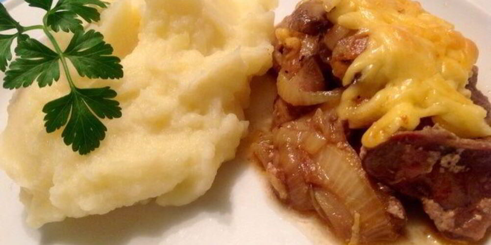 Рецепт куриная печенка под сырной корочкой