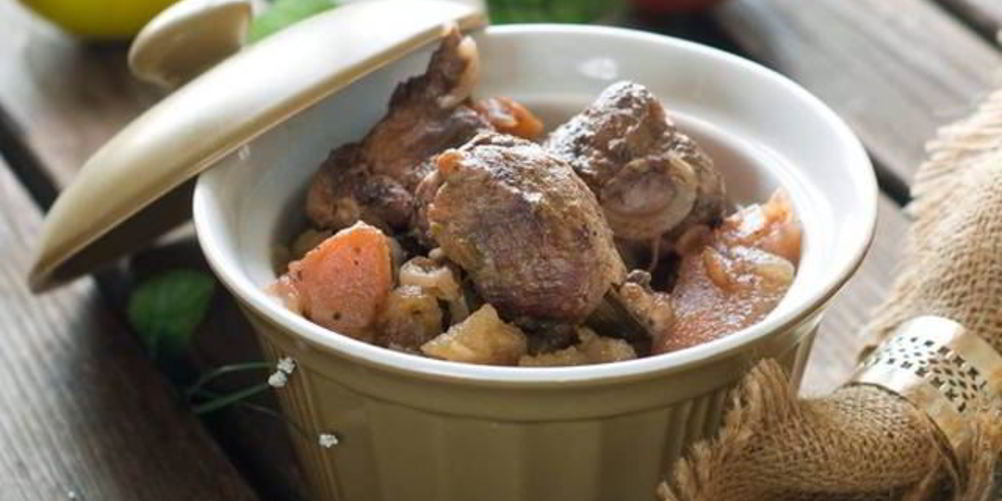 Рецепт нежная говяжья печень в горшочках