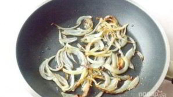 печень говяжья с луком