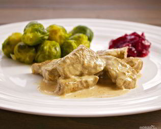 Печень говяжья со сметаной